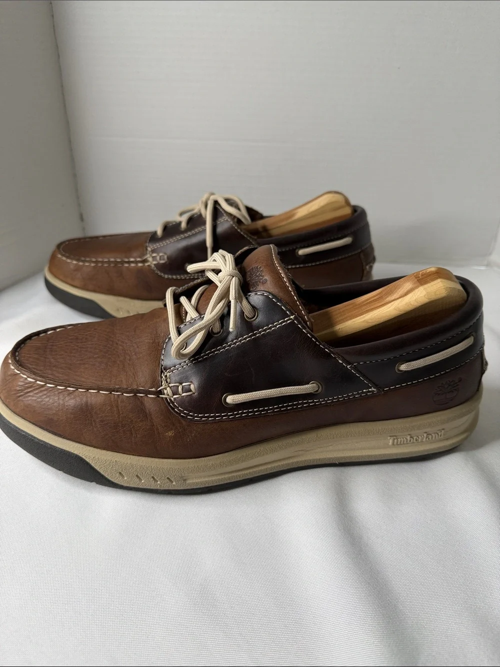 Timberland Two-Tone Brown Leather Boat Shoes with Tan Sole. Size 13